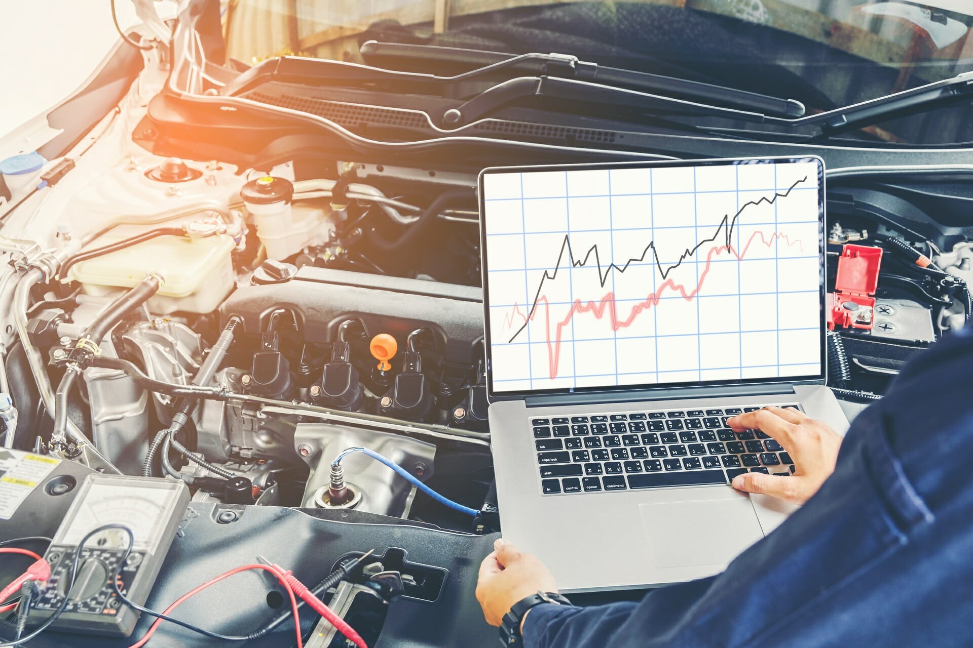 تقدّم هذه المقالة أربعة برامج تشخيص سيارات تدعم OBD وتعمل مع الحواسيب والهواتف، مع شرح موجز لكيفية الاتصال ونطاق الفوائد الأساسية لكل أداة.