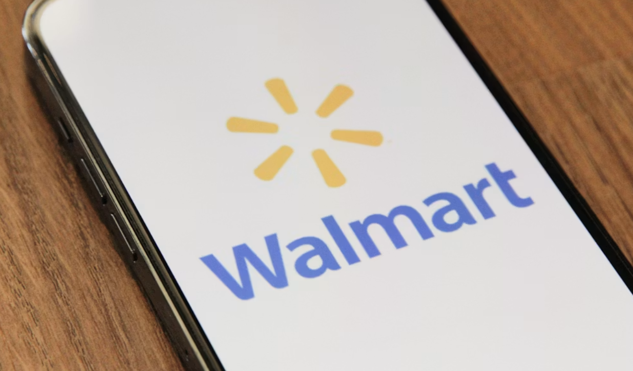 دليل عملي يشرح ستة إجراءات لإصلاح مشاكل تطبيق Walmart التي تعيق تسجيل الدخول أو تحميل المنتجات أو إتمام خيارات التوصيل.