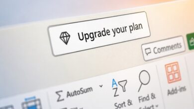 ظهرت لافتة ترقية مستمرة داخل تطبيقات Office لدى مستخدمي Microsoft 365، وتبقى ظاهرًة حتى مع وجود اشتراك نشط، دون وجود خيار لإخفائها أو
