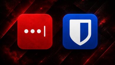 تسلط هذه القصة الضوء على حملة تصيّد تستهدف مستخدمي LastPass وBitwarden عبر رسائل تدّعي تحديث السياسات وتوجيه المستخدمين إلى مواقع احتيالية
