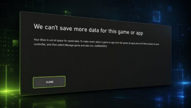 تتناول المقالة سعي مايكروسوفت إلى جعل تحذيرات حفظ البيانات في Xbox أكثر وضوحاً وتوفير إرشادات عملية لاسترداد التقدم، مع الإشارة إلى حالات
