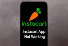 دليل عملي يشرح ست خطوات بسيطة لاستعادة عمل تطبيق Instacart عند تعطل التطبيق أو بطء تحميل الطلبات.