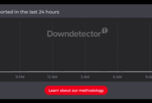 تعاني ثلاث منصات تديرها Meta من عطل عام يؤثر على تسجيل الدخول وتحديث المحتوى وإرسال الرسائل، مع ارتفاع كبير في تقارير المستخدمين عبر